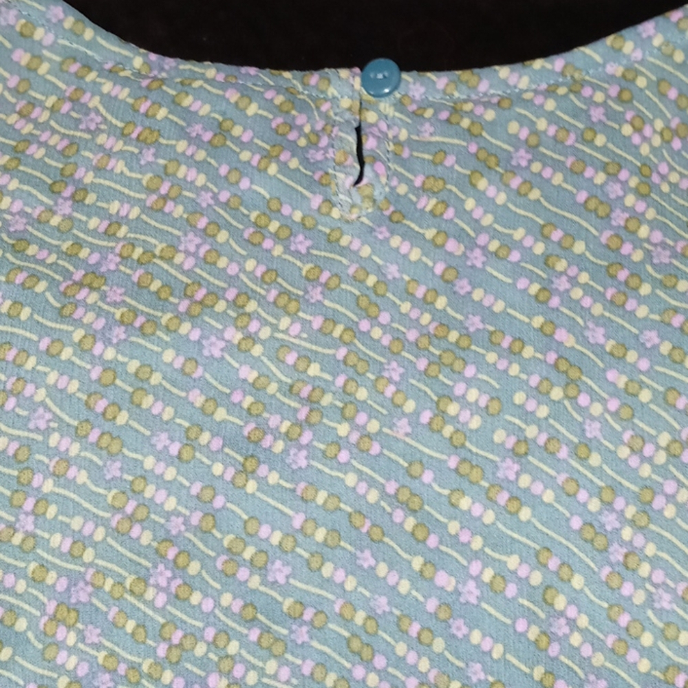 💙🩷💛MARY-KATE AND ASHLEY BLOUSE💙🩷💛 - Picture 2 of 4